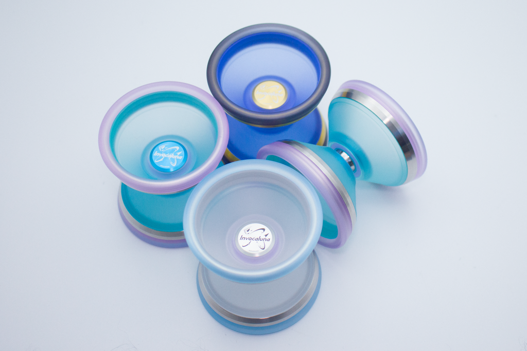JULY YOYO - Invocaluna