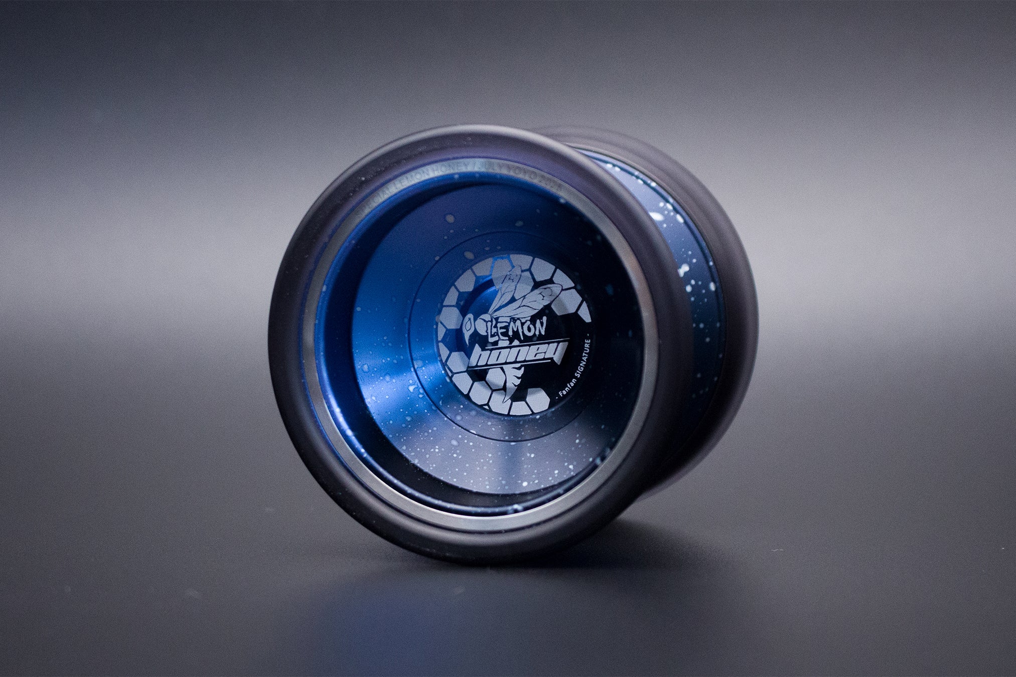 JULY YOYO -  Special Lemon Honey