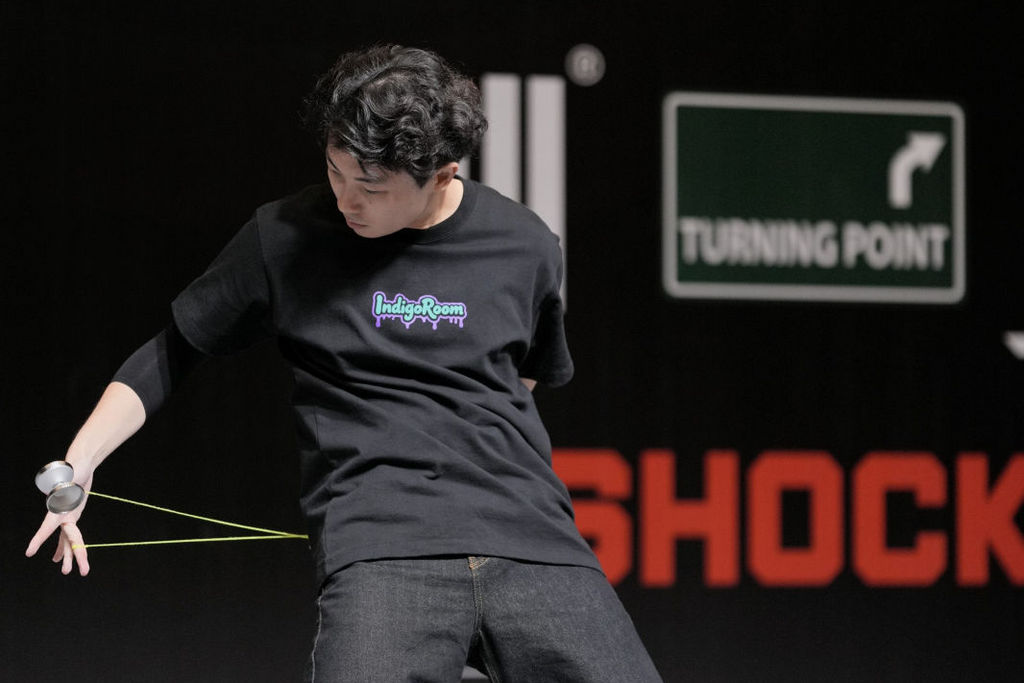 Indigo Room - Melting Theme T-shirt