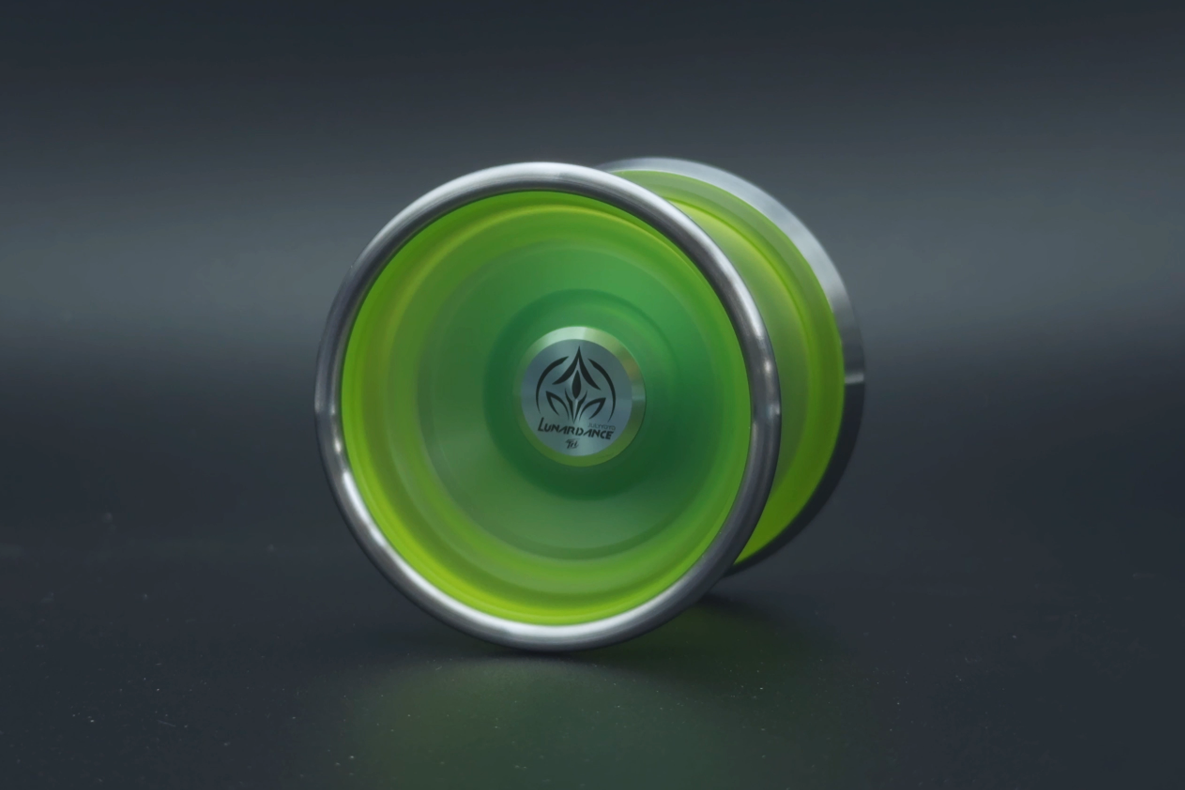 JULY YOYO - Lunar Dance Tri