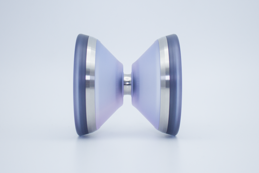 JULY YOYO - Invocaluna