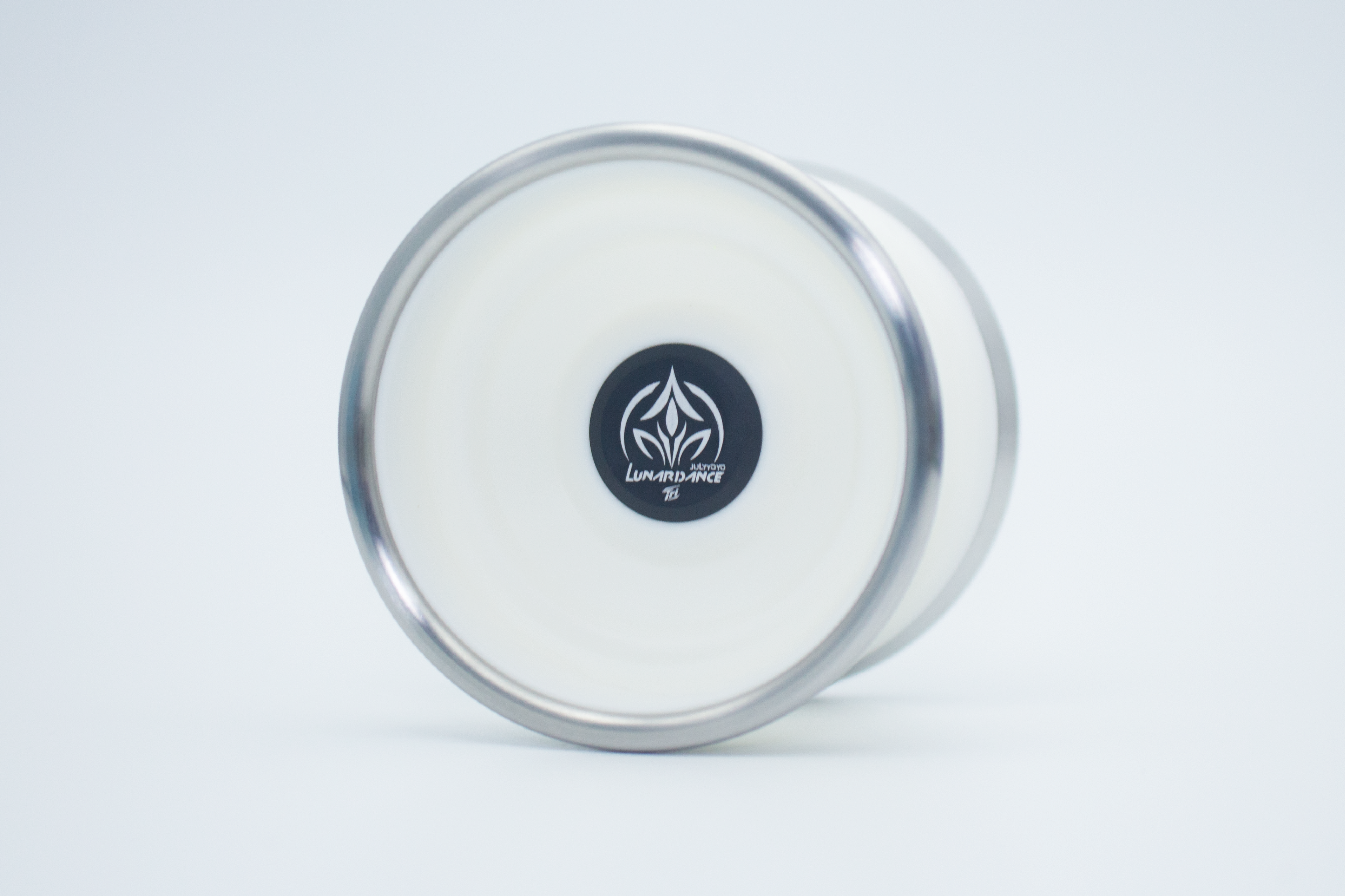 JULY YOYO - Lunar Dance Tri